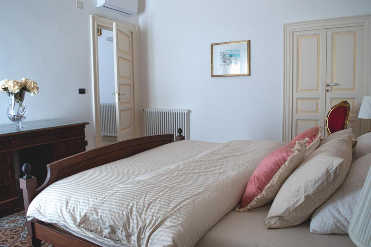Santa Domenica Guest House 卡塔尼亚 外观 照片